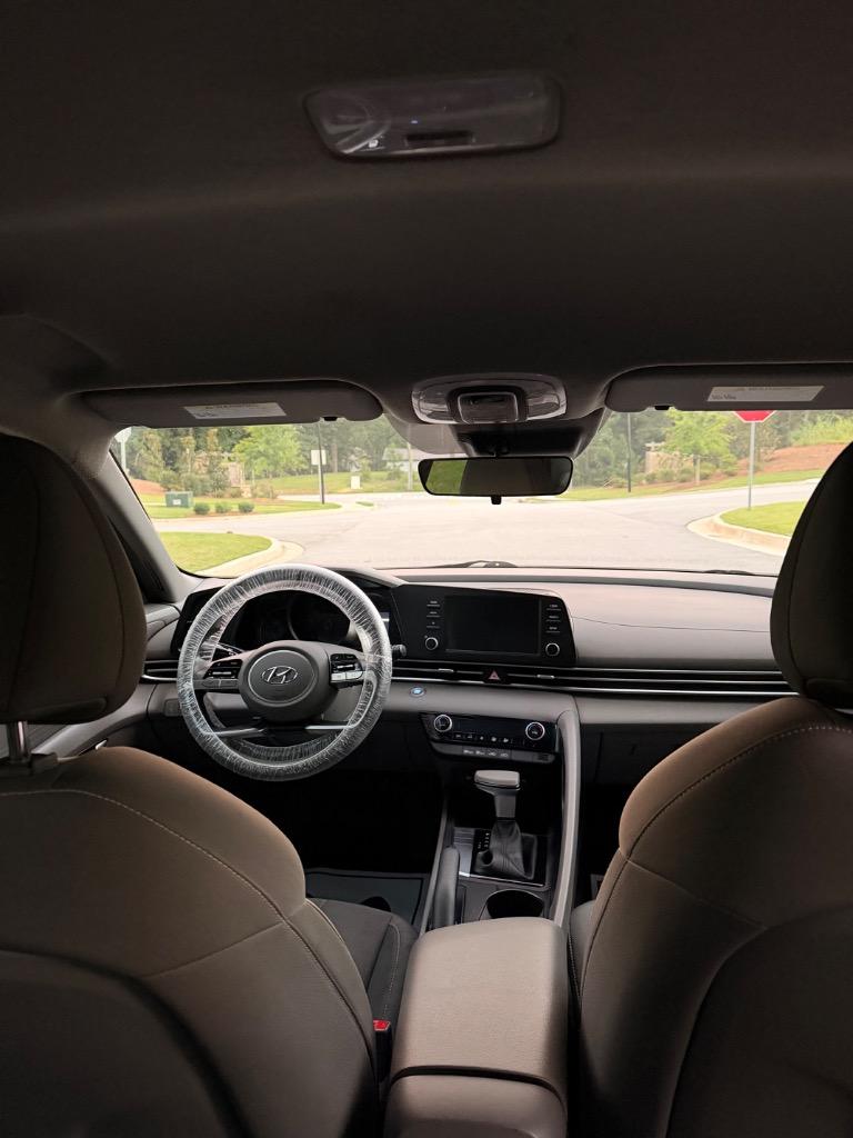 2023 Hyundai Elantra SEL - Photo 14