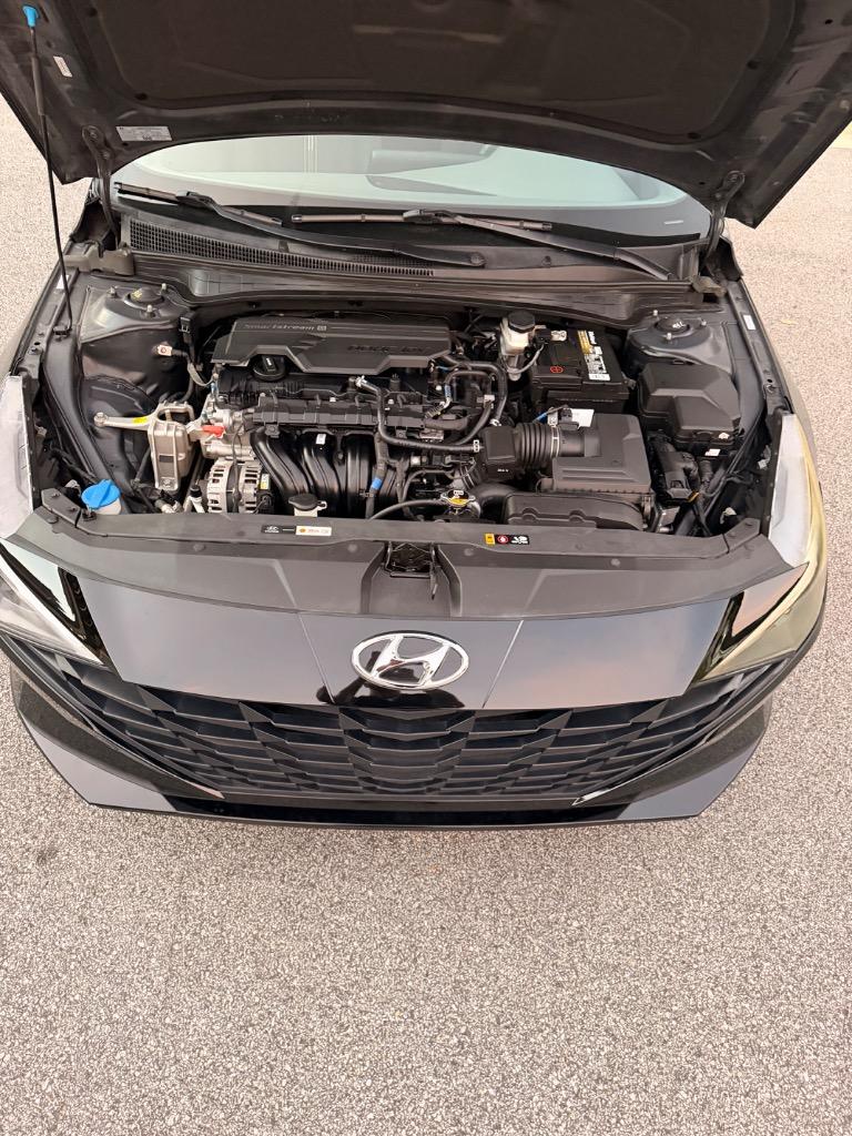 2023 Hyundai Elantra SEL - Photo 16