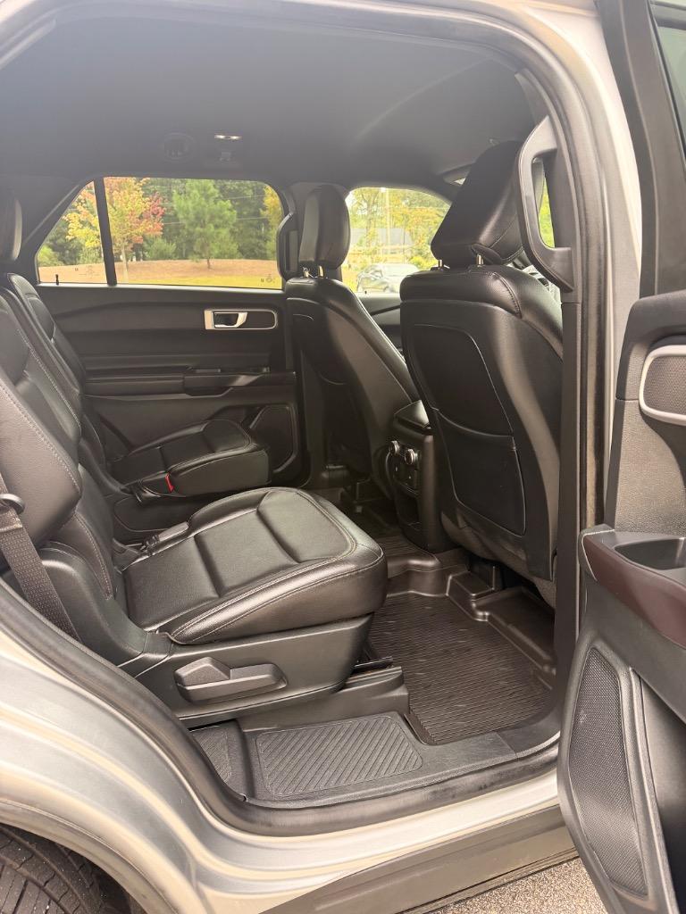 2020 Ford Explorer XLT - Photo 12