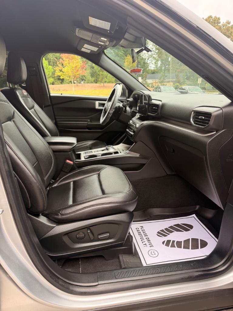 2020 Ford Explorer XLT - Photo 13