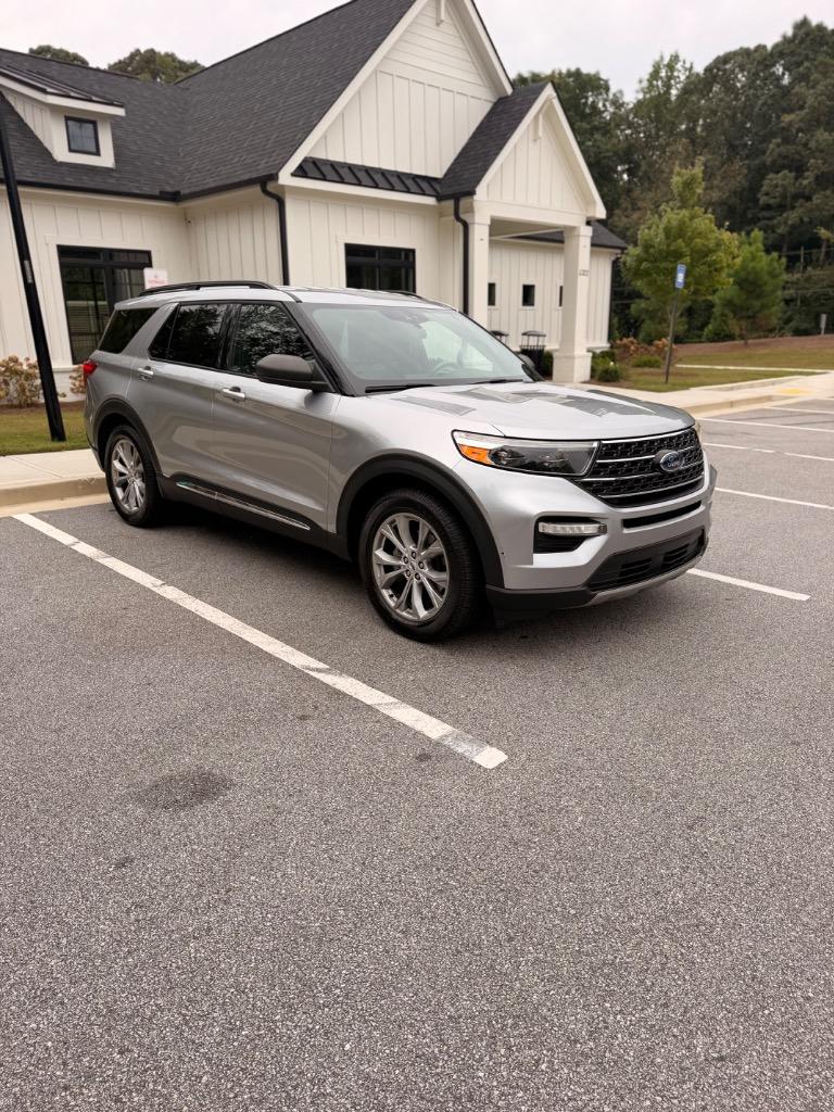 2020 Ford Explorer XLT - Photo 6